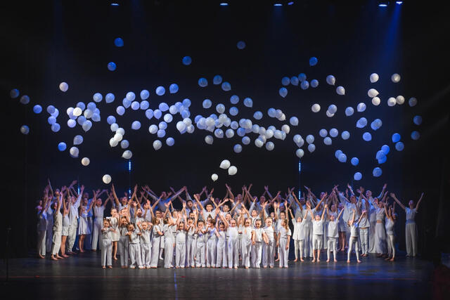 Изображение афиши