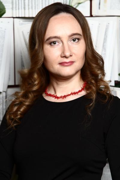 Хормейстер, педагог по вокалу: Евгения Александровна Вихирева