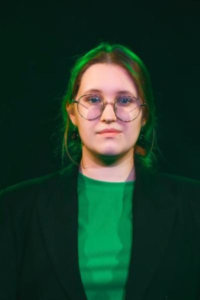 Педагог по актерскому мастерству, режиссер: Софья Сергеевна Савельева